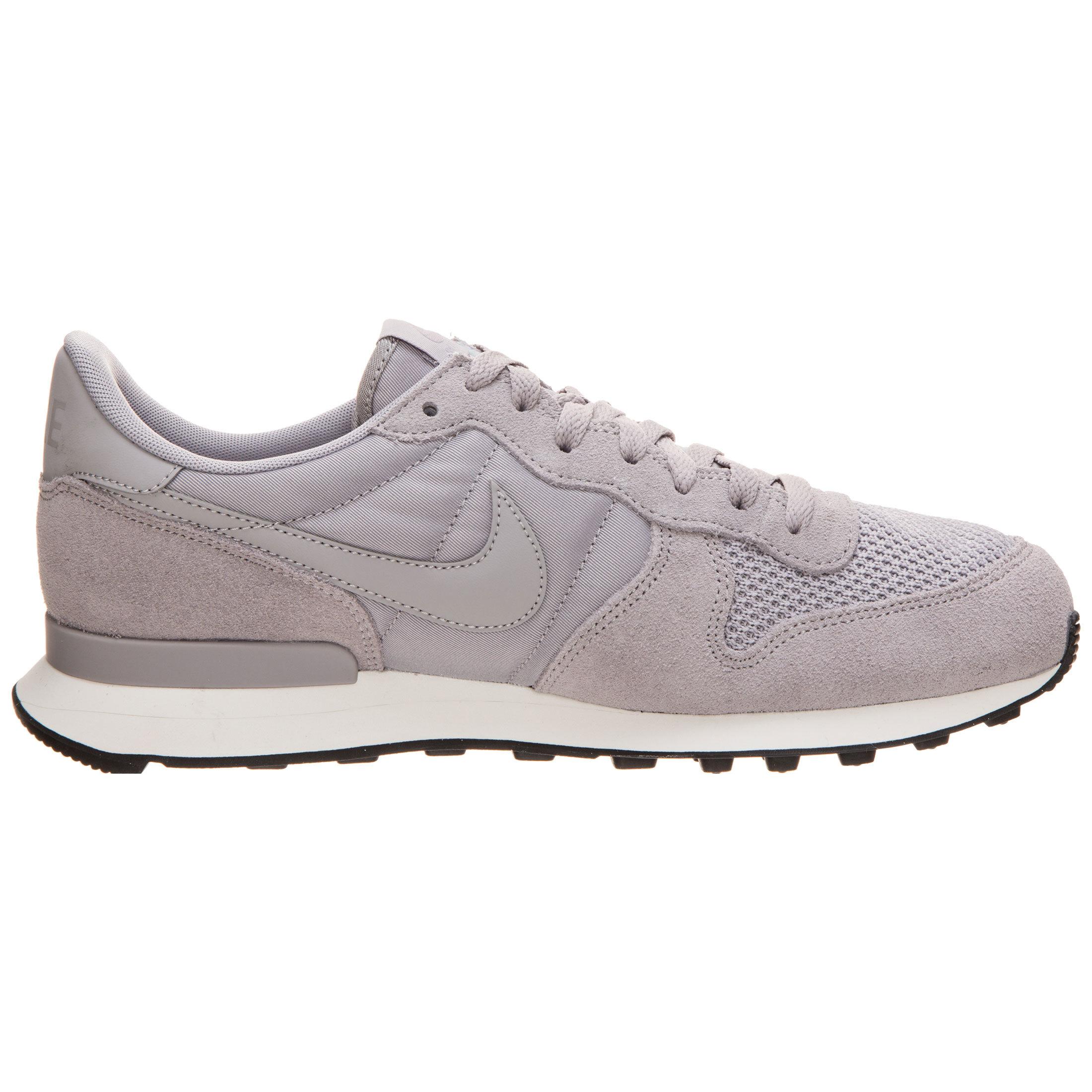 sportscheck nike internationalist