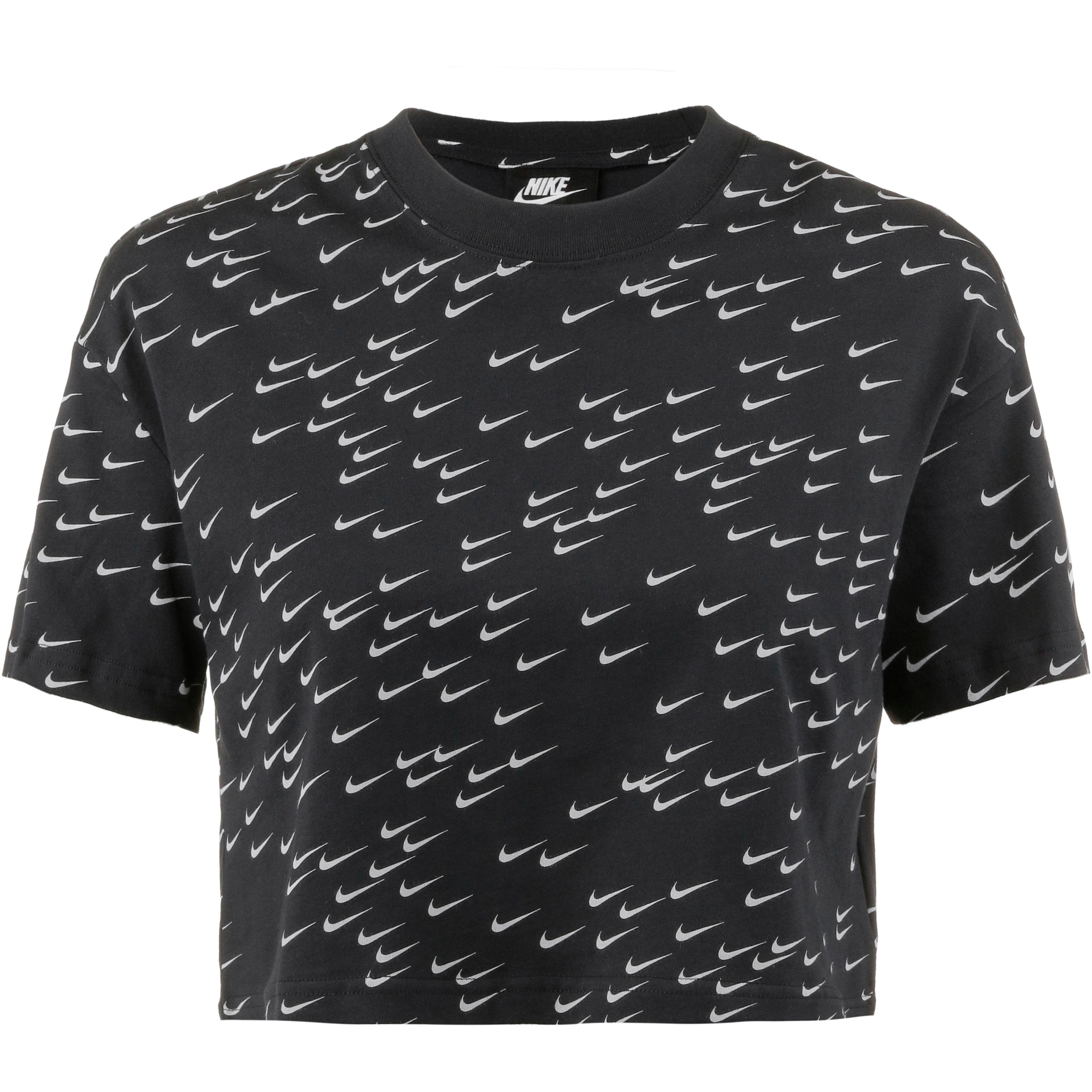 nike nsw essential t shirt