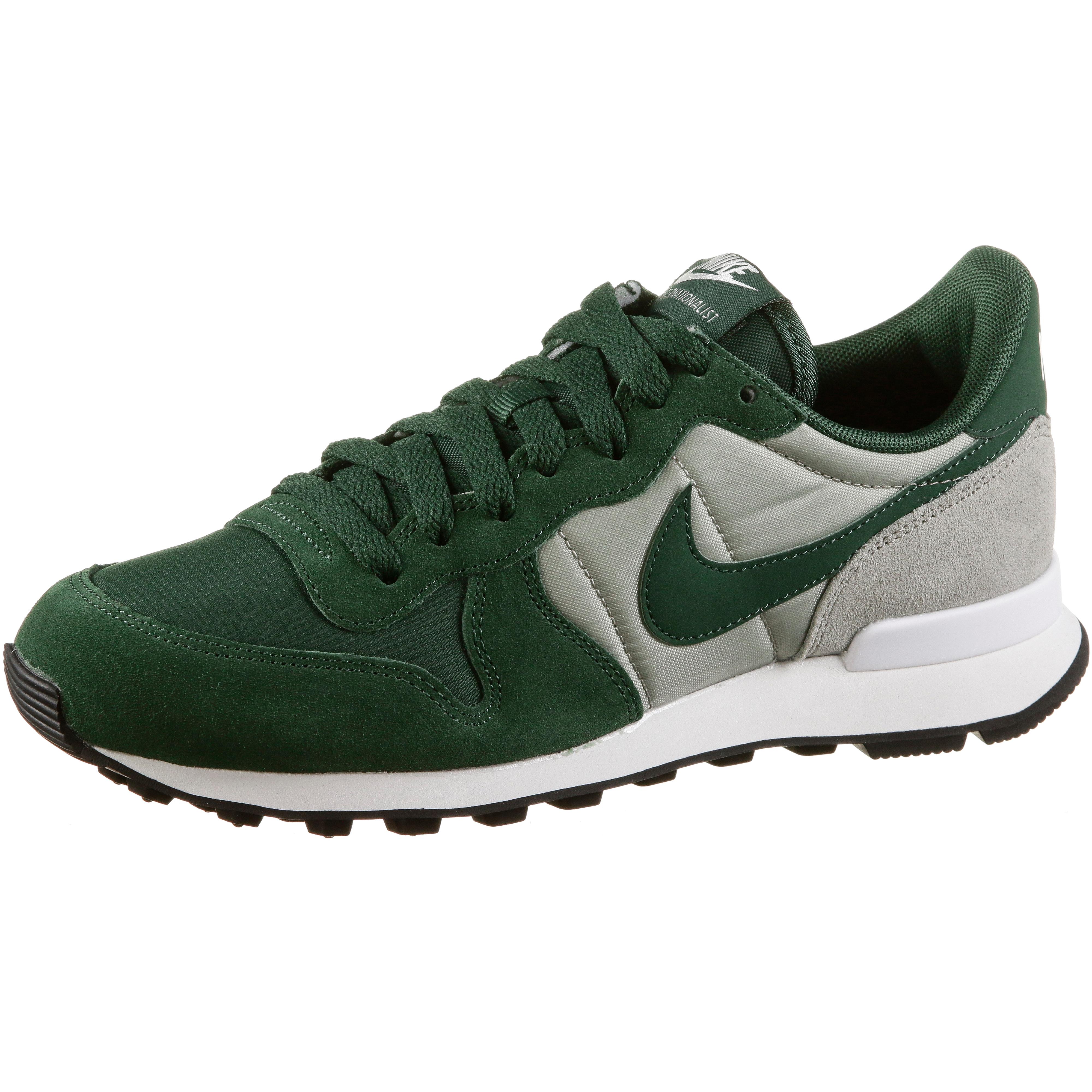 sportscheck nike internationalist