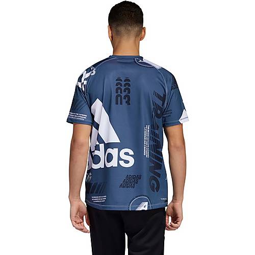 adidas DAILY AOP Funktionsshirt Herren legend ink im Online Shop von SportScheck kaufen adidas DAILY AOP Funktionsshirt Herren legend ink im Online Shop von SportScheck kaufen