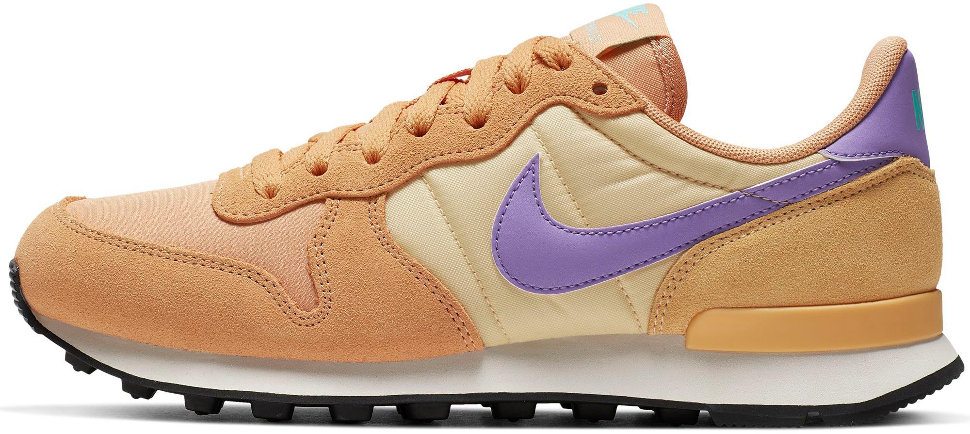 internationalist sale