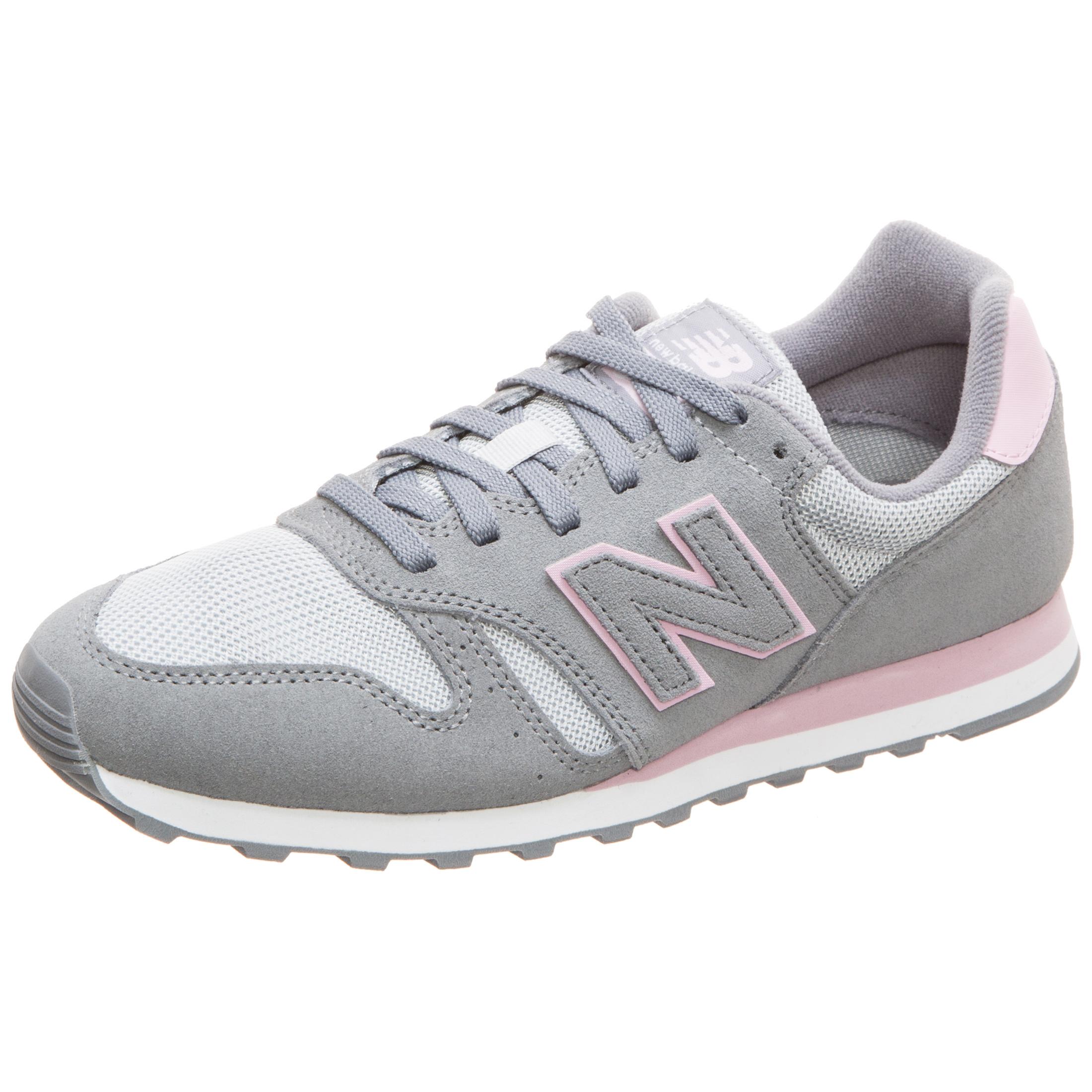 NEW BALANCE Essentials Logo Kapuzenpullover Herren grau im Online Shop von SportScheck kaufen NEW BALANCE Essentials Logo Kapuzenpullover Herren grau im Online Shop von SportScheck kaufen