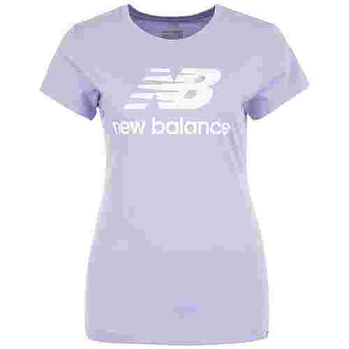 NEW BALANCE Essentials Stacked Logo T Shirt Damen flieder im Online Shop von SportScheck kaufen NEW BALANCE Essentials Stacked Logo T Shirt Damen flieder im Online Shop von SportScheck kaufen