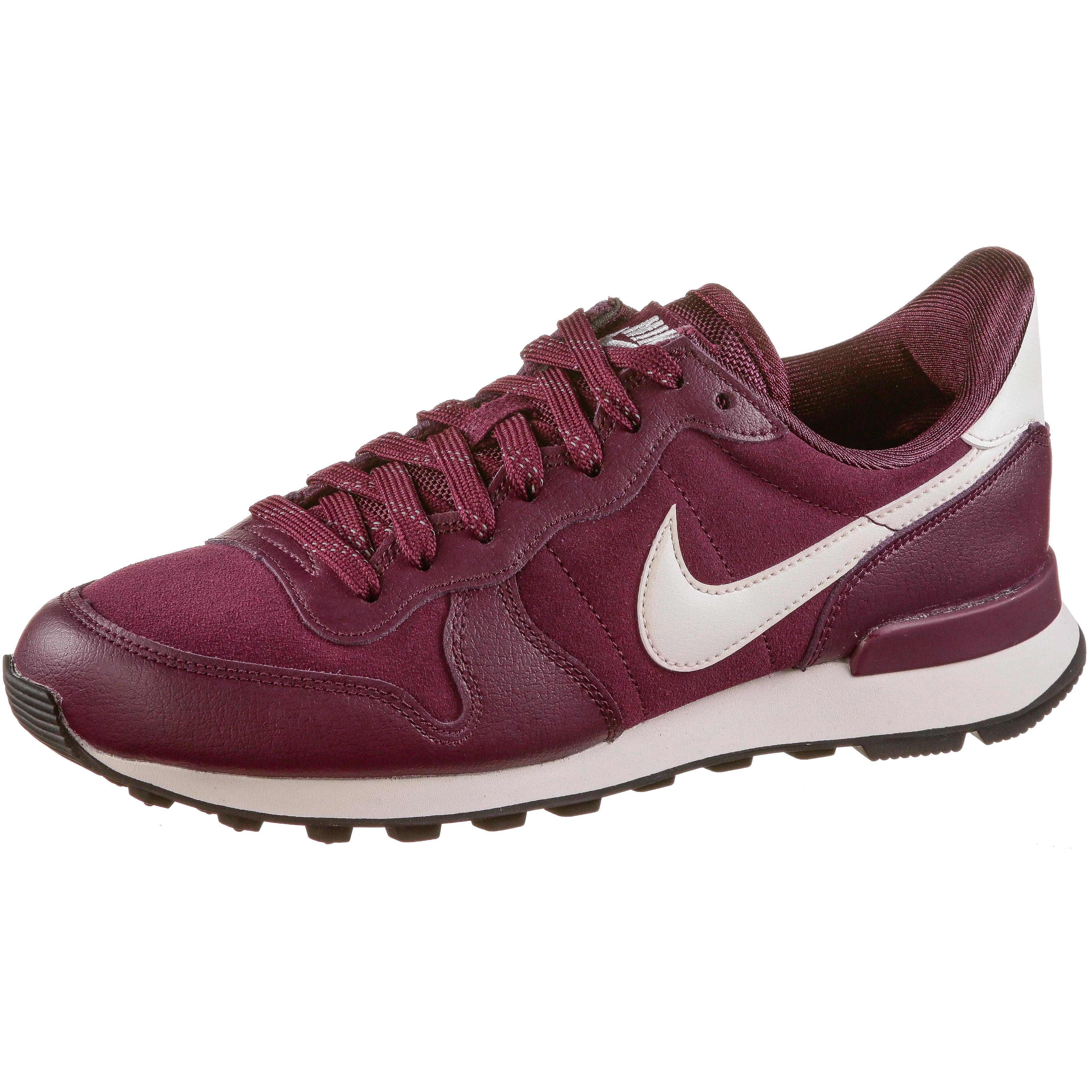 nike internationalist maroon