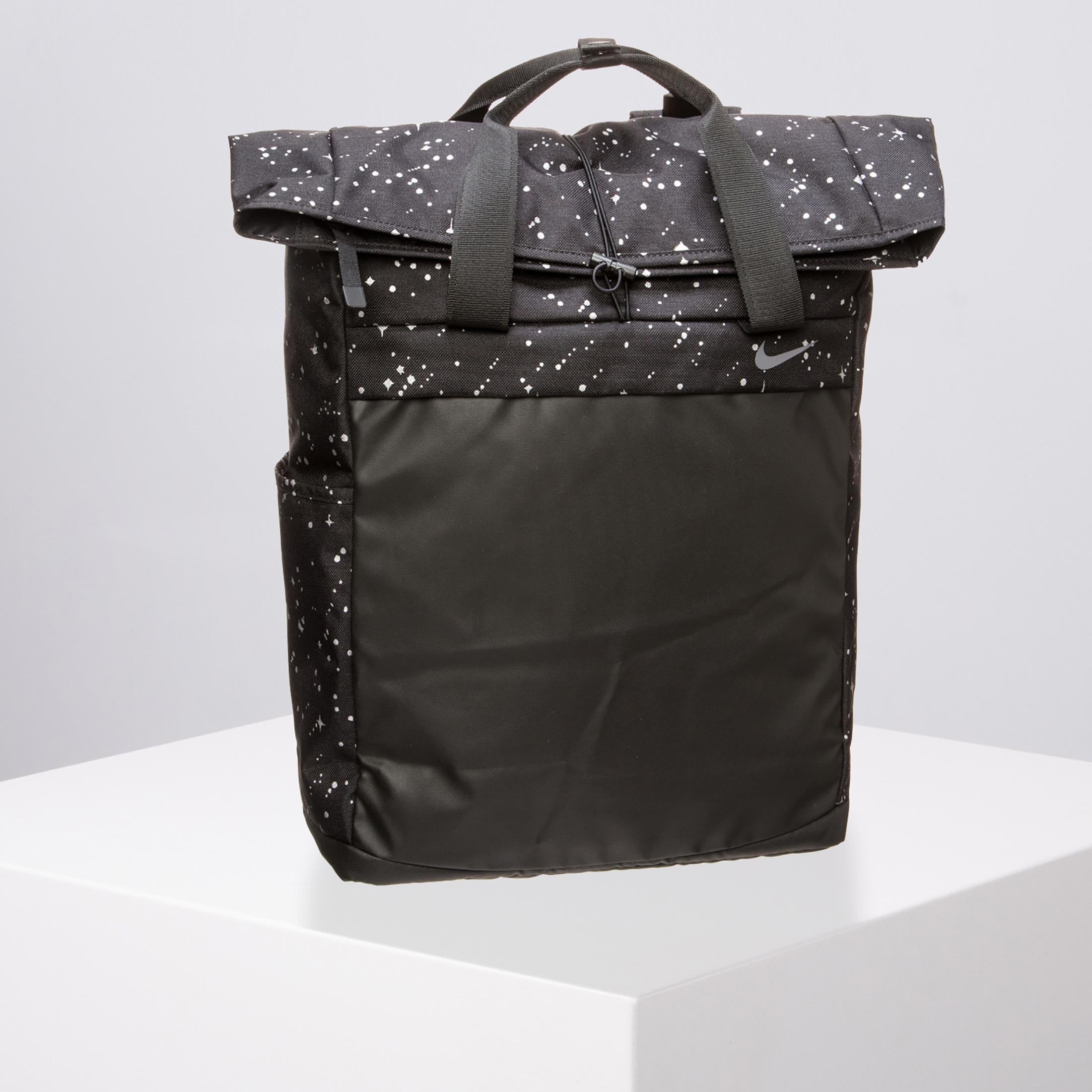 radiate rucksack nike