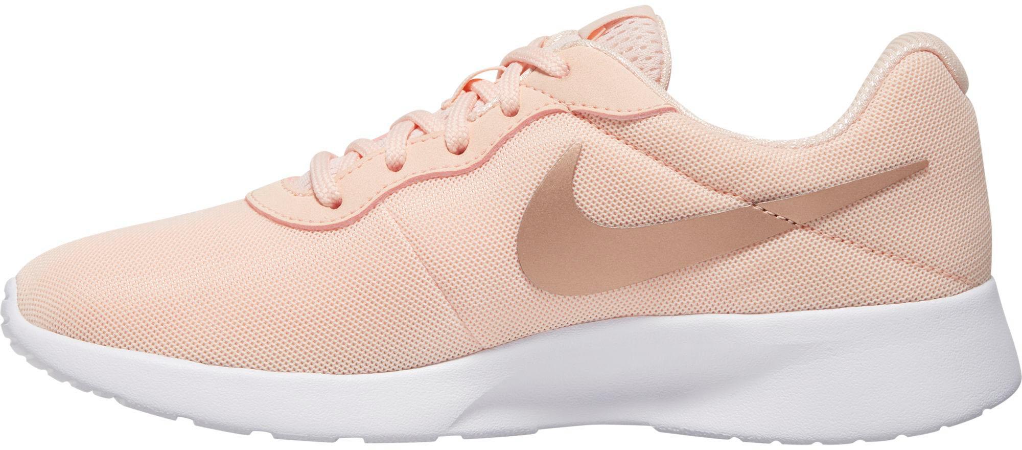 nike tanjun orange