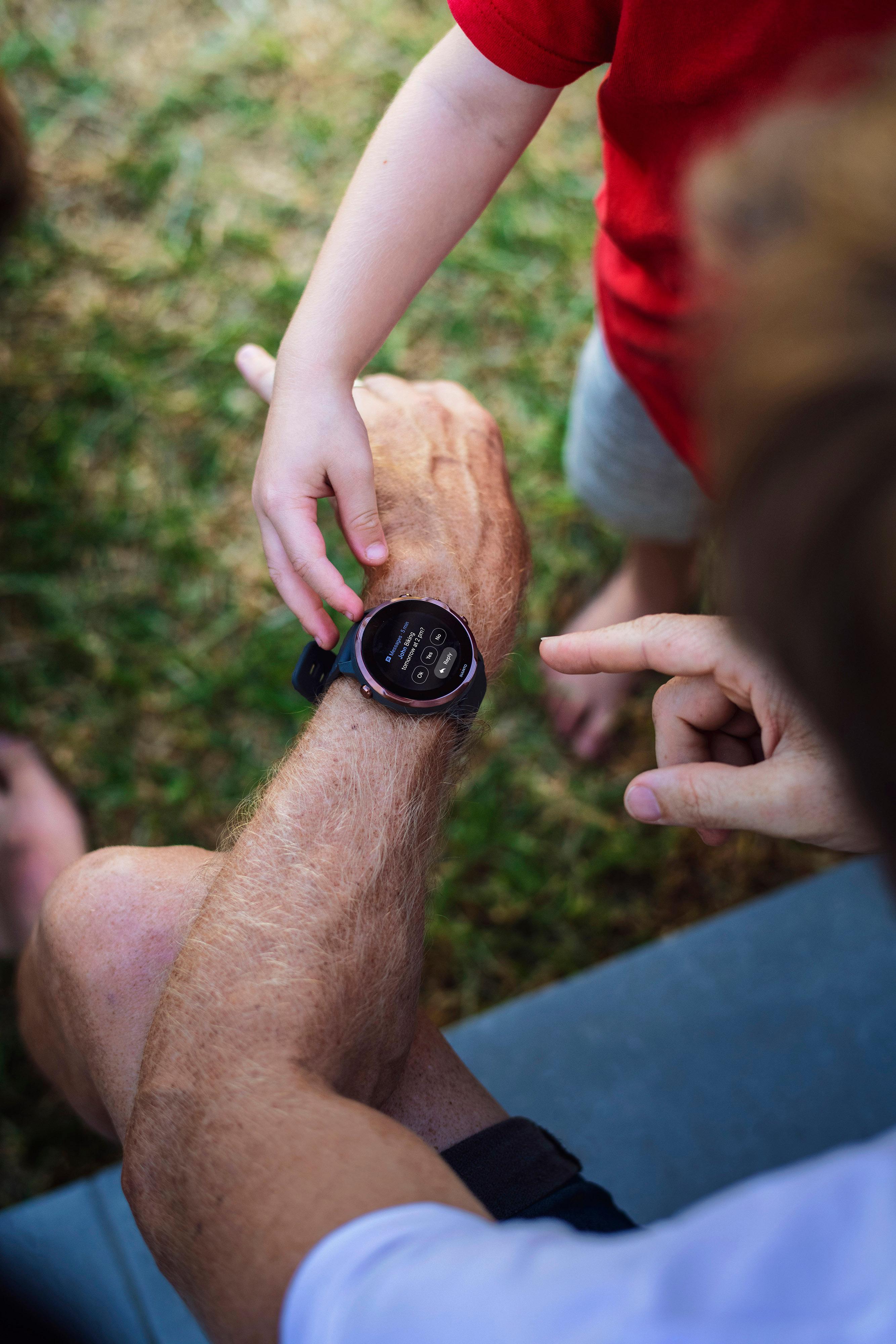 Suunto SUUNTO 7 Sportuhr graphite copper im Online Shop von