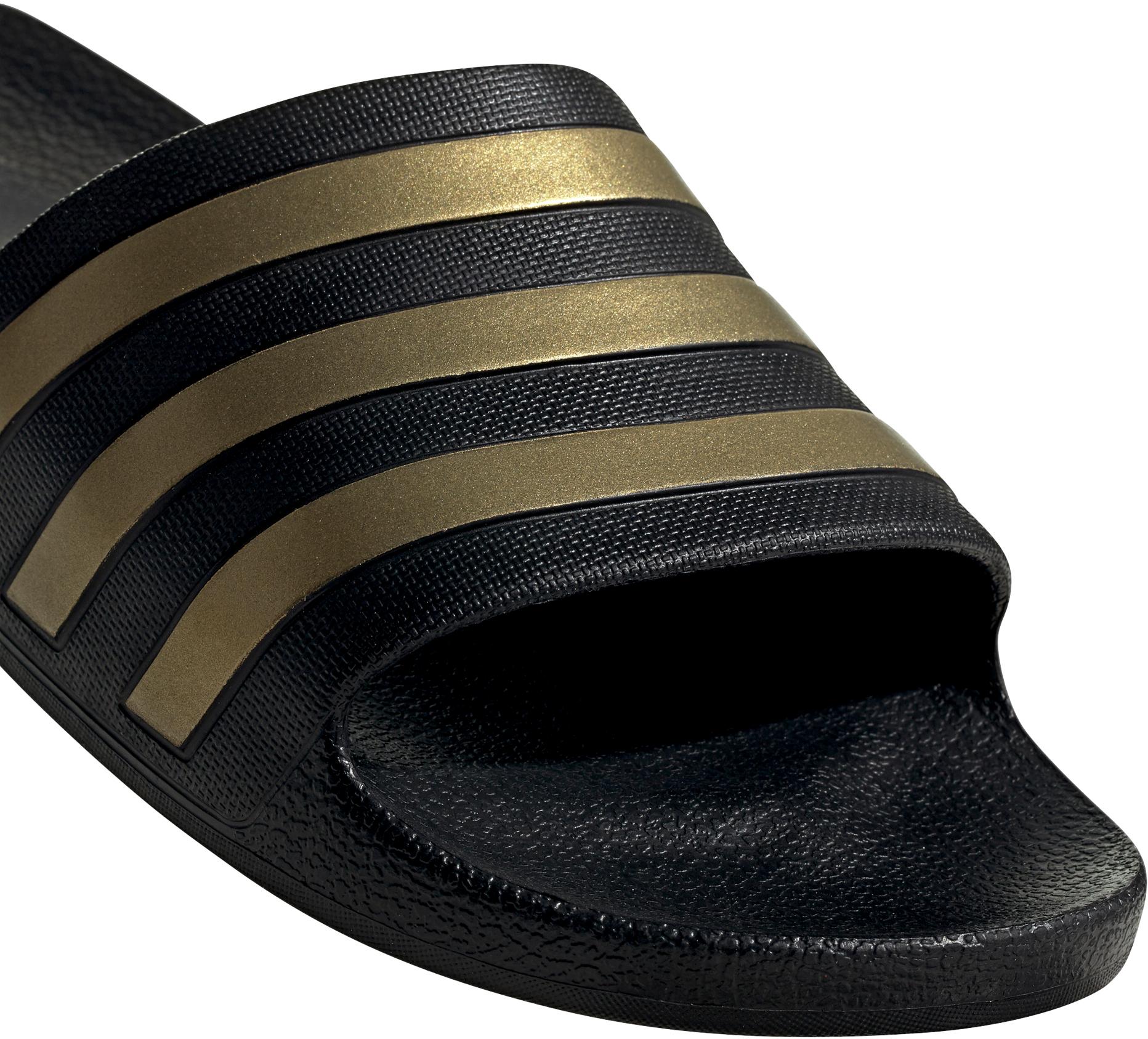 Adidas ADILETTE AQUA Badelatschen Damen core black gold metallic core black im Online Shop von SportScheck kaufen