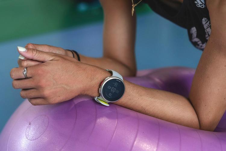 Polar Polar VANTAGE V2 Sportuhr - grey-lime - 0 | SportScheck