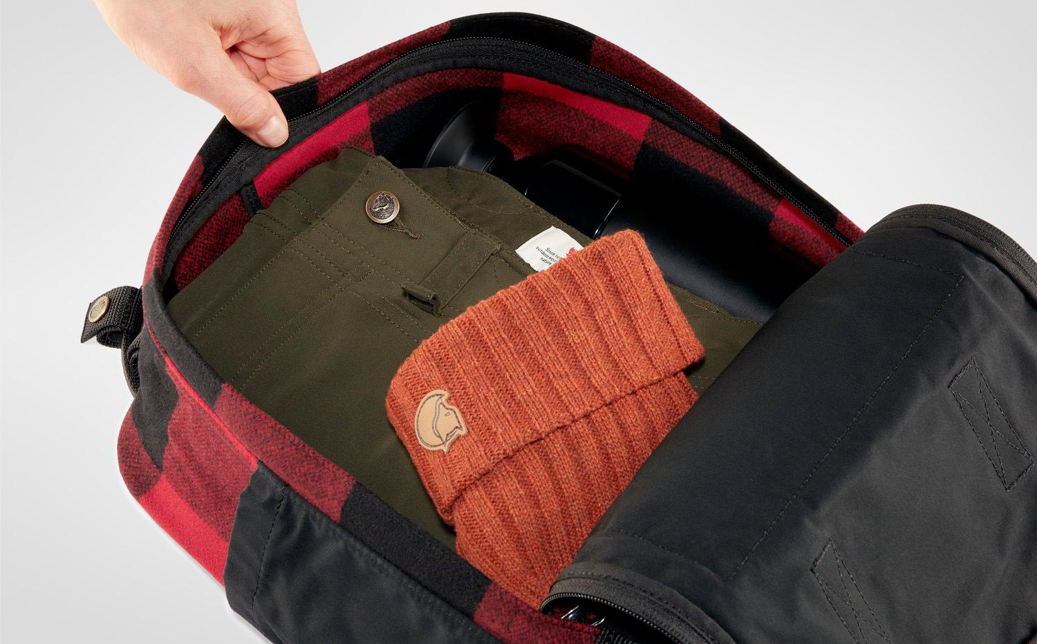 FJALLRAVEN Kanken RE Wool Daypack red black im Online Shop von SportScheck kaufen