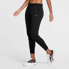 Rückansicht von Nike DRI-FIT GET FIT Funktionshose Damen black-white