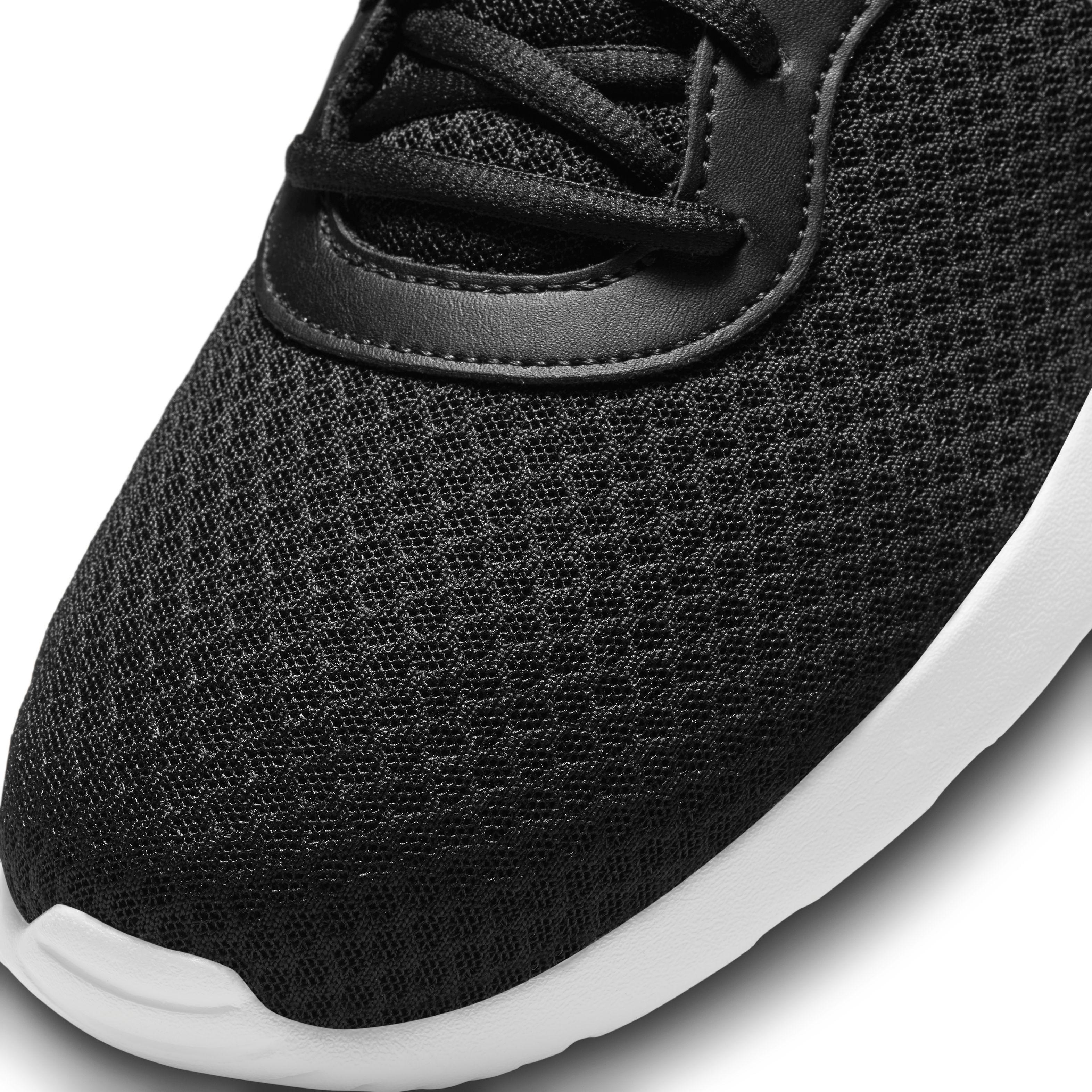 All black nike tanjun mens online