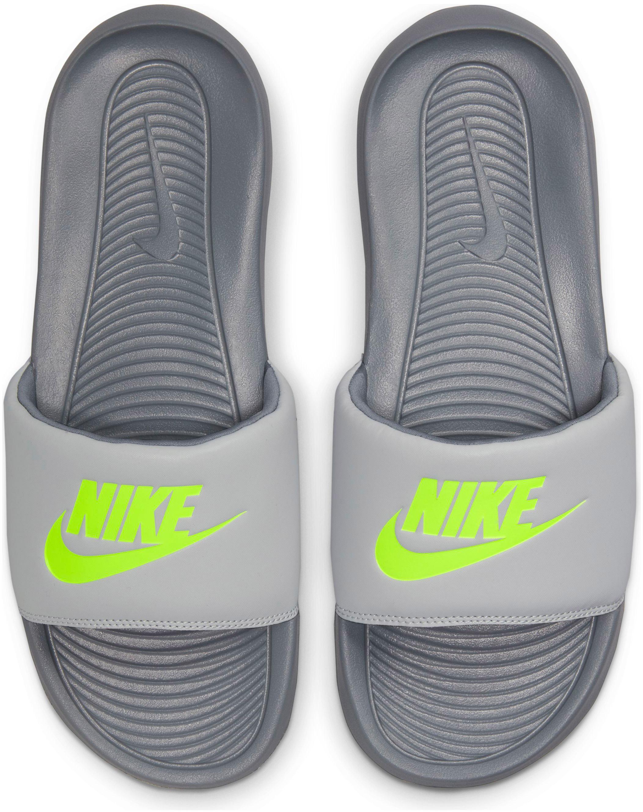 Nike Victori One Badelatschen Herren grey fog volt smoke grey im Online Shop von SportScheck kaufen