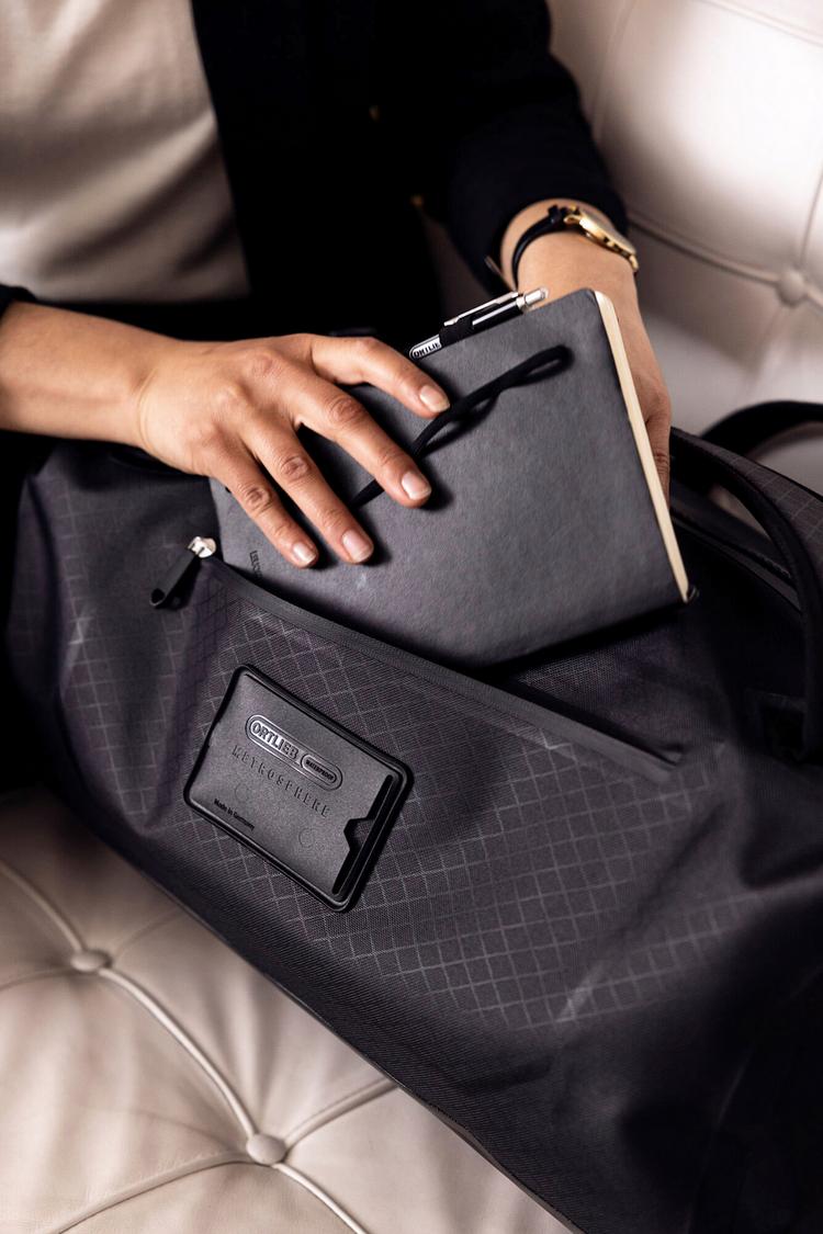 ORTLIEB ORTLIEB Duffle Metrosphere 60 L Reisetasche - black embossed - 2 | SportScheck