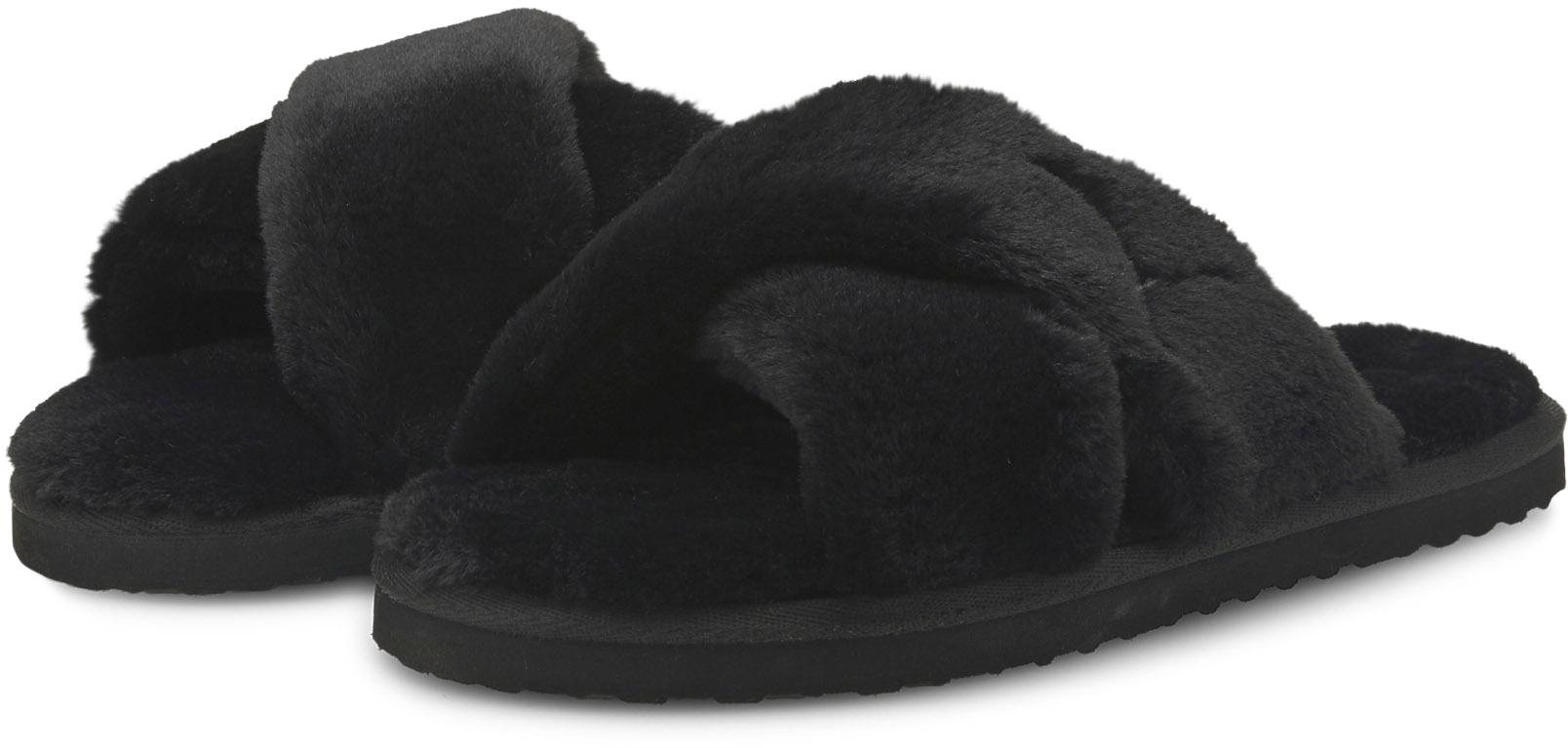 Black puma slides fur online