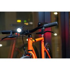 Rückansicht von SIGMA Aura 30 Set mit Curve Fahrradbeleuchtung schwarz