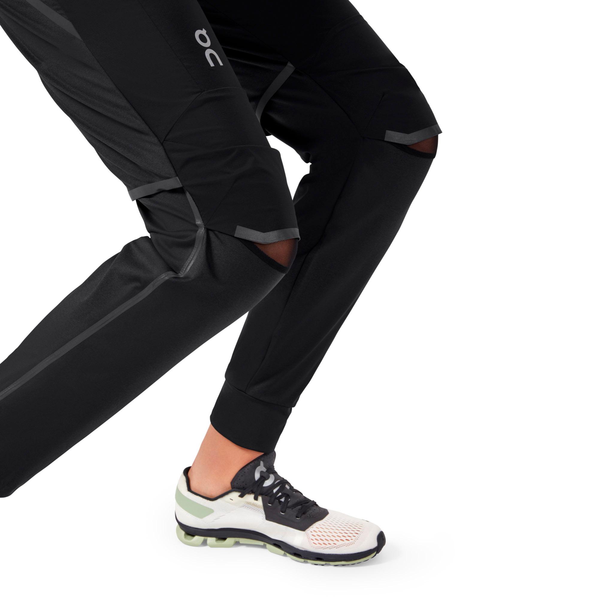 On RUNNING PANTS Laufhose Damen black im Online Shop von