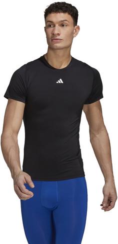 Rückansicht von adidas Techfit Training Funktionsshirt Herren black