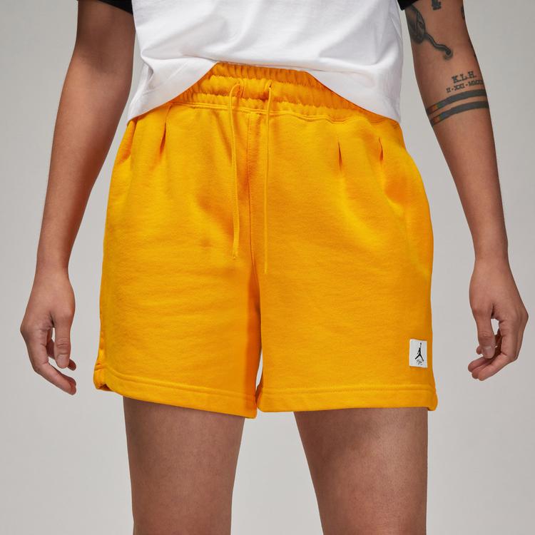 Nike Nike Jumpan Essentiell Shorts Damen - taxi - 1 | SportScheck