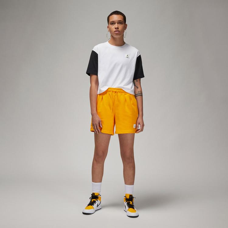 Nike Nike Jumpan Essentiell Shorts Damen - taxi - 5 | SportScheck