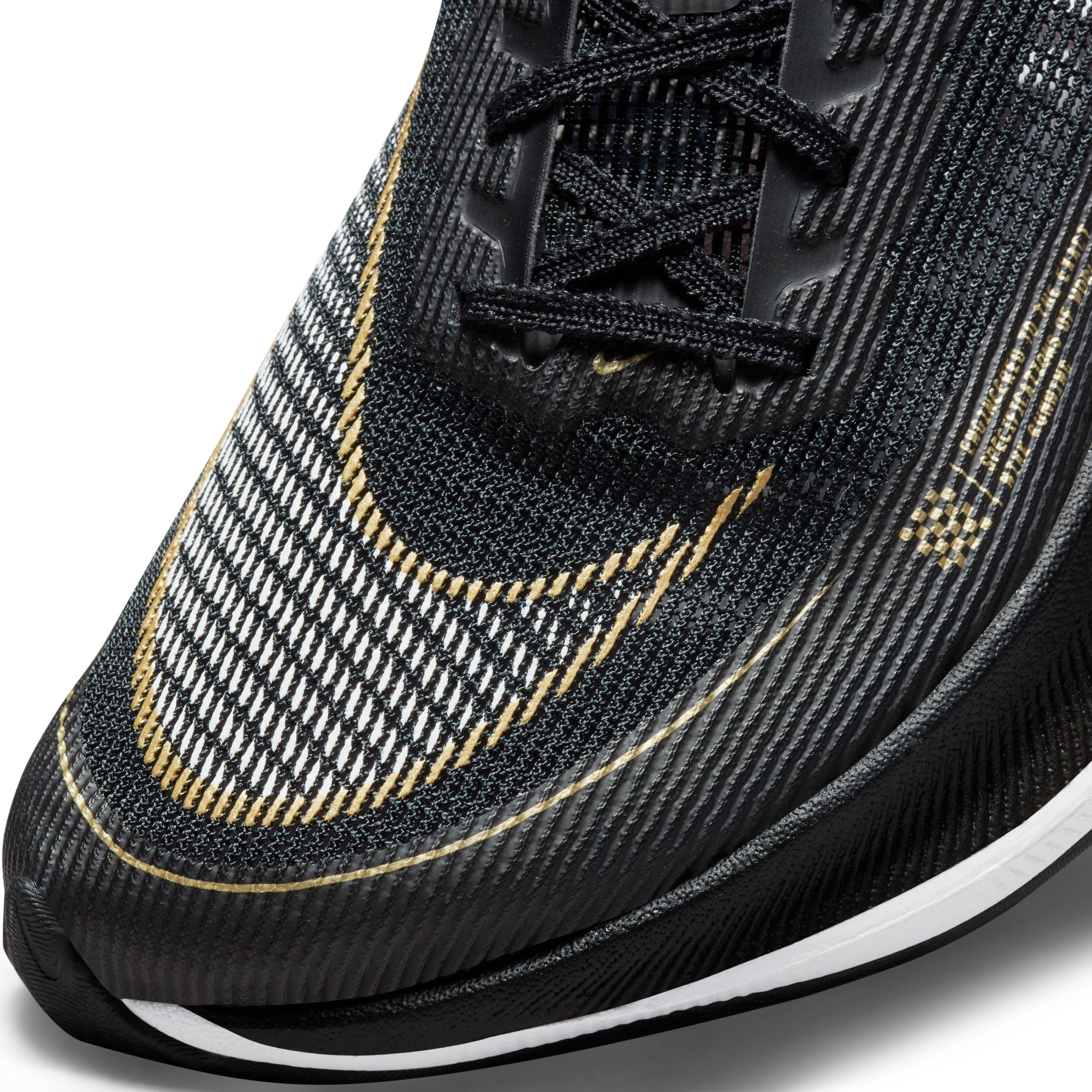 zoomx vaporfly next shop