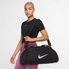 Rückansicht von Nike Gym Club Sporttasche Damen black-black-white