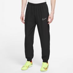 Rückansicht von Nike Academy23 Trainingshose Herren black-black-white