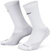 Nike U NK STRIKE CREW WC22 Socken - white-black