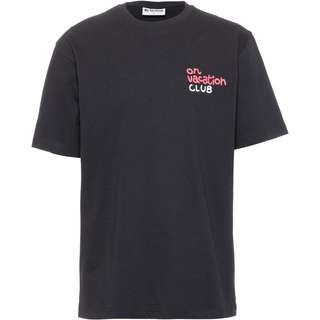 ON VACATION as slow as possible T-Shirt black