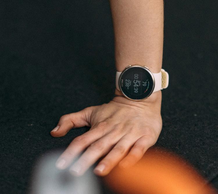 Polar Polar PACER PRO Sportuhr - champagner-gold - 1 | SportScheck