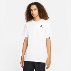 Rückansicht von Nike Essentiell Jumpman T-Shirt Herren white-black