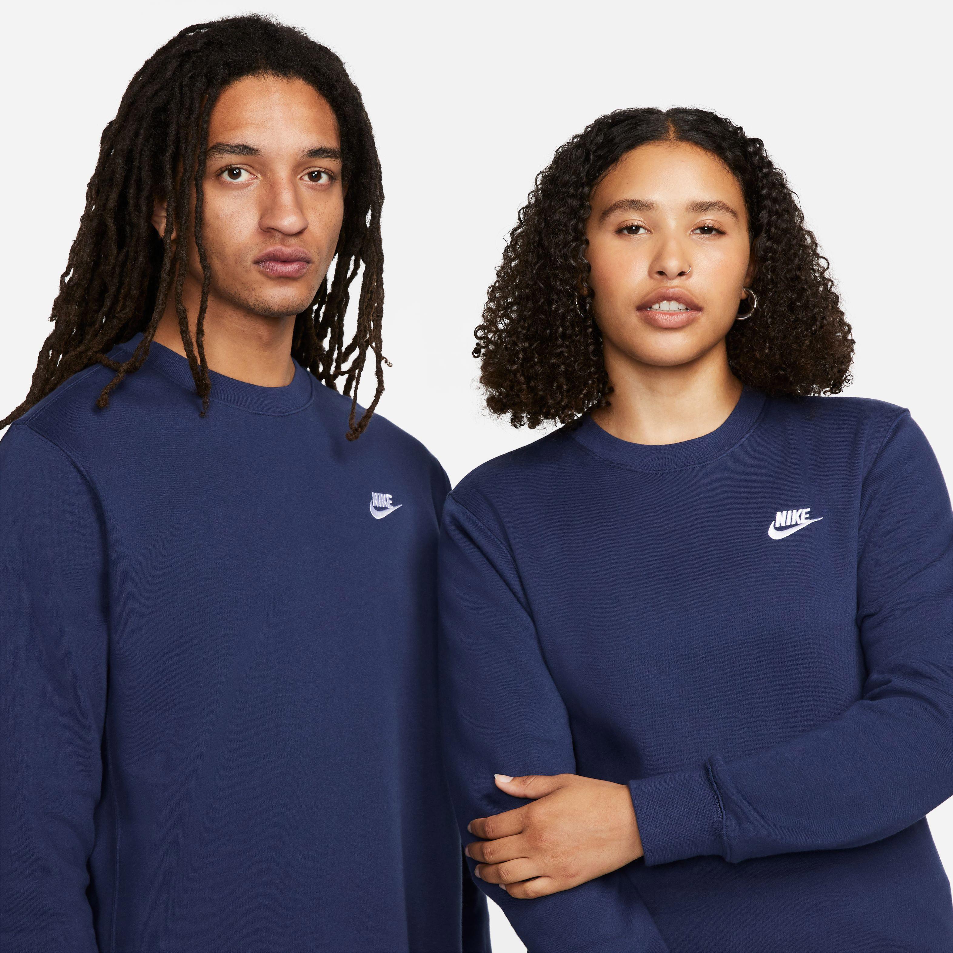White and blue nike sweatsuit hotsell
