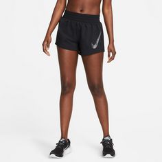 Rückansicht von Nike ONE DRI FIT SWOOSH Funktionsshorts Damen black-cool grey