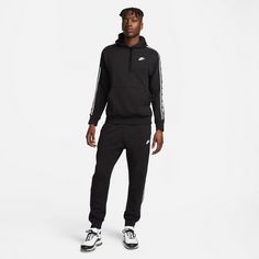 Rückansicht von Nike NSW Club Trainingsanzug Herren black-white