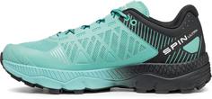 Rückansicht von Scarpa Spin Ultra Trailrunning Schuhe Damen aruba blue -black