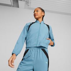 Rückansicht von PUMA Fit Fashion Trainingsjacke Damen bold blue-black