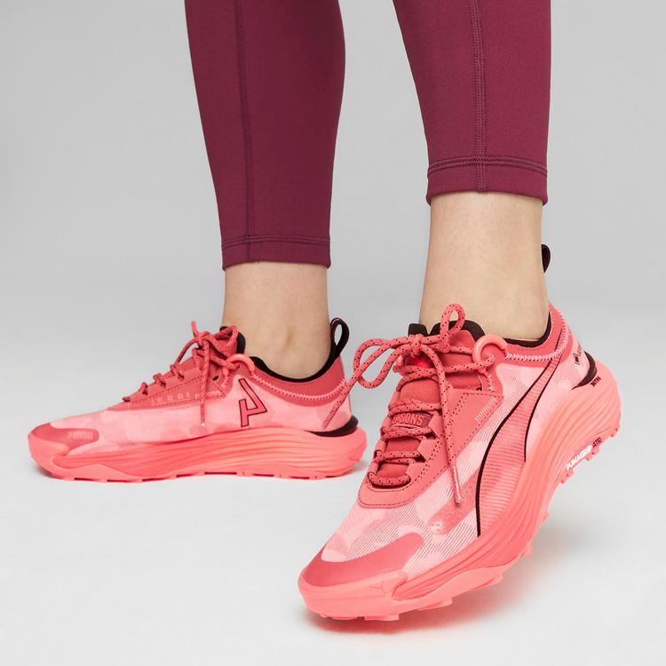 PUMA PUMA Voyage Nitro 3 Laufschuhe Damen - astro red-fire orchid-black - 0 | SportScheck
