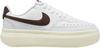 Nike COURT VISION ALTA Sneaker Damen - white-baroque brown-sail
