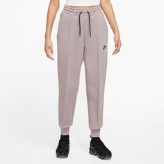 Rückansicht von Nike Tech Fleece Trainingshose Damen platinum violet-black