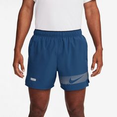 Rückansicht von Nike CHALLENGER Laufshorts Herren court blue-black-black-reflective silv