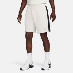Rückansicht von Nike NSW Shorts Herren light orewood brown-black