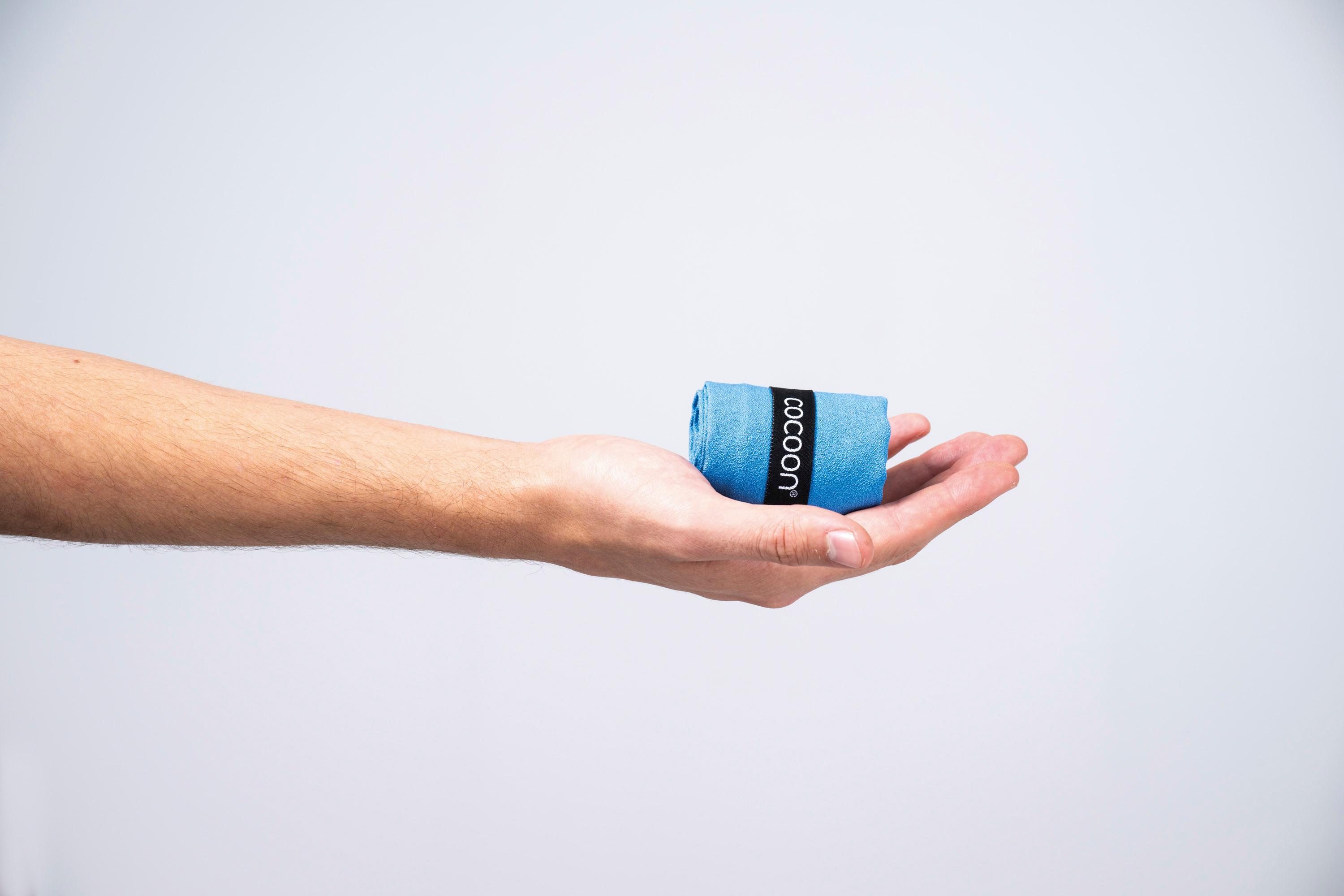 Thumbnail - COCOON Microfiber Towel Hyperlight Handtuch