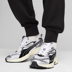 Rückansicht von PUMA Morphic Retro Sneaker Herren puma white-puma black