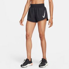 Rückansicht von Nike One Laufshorts Damen black-white