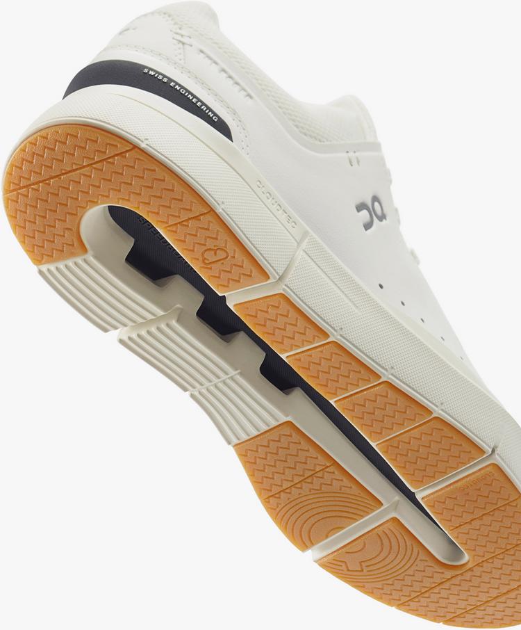 On On The Roger Advantage Sneaker Damen - white-spice - 6 | SportScheck