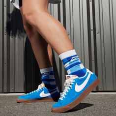 Rückansicht von Nike Blazer ´77 Vintage Sneaker Damen photo blue-sail-gum med brown-black
