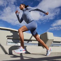 Rückansicht von Nike Invincible 3 Laufschuhe Damen white-deep royal blue-photon dust