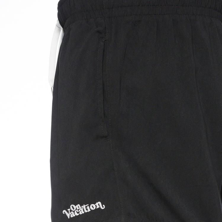 ON VACATION ON VACATION Monochrome Shorts - black - 0 | SportScheck