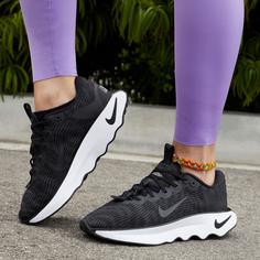 Rückansicht von Nike Motiva Fitnessschuhe Damen black-black-anthracite-white