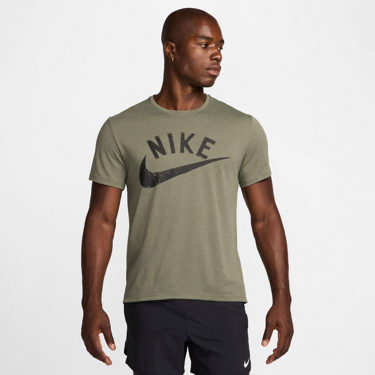 Nike Nike MILER SWOOSH Funktionsshirt Herren - dark stucco-cargo khaki-htr-black - 0 | SportScheck